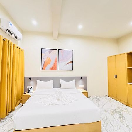 Ixoras Hotel Lemba 金沙萨 外观 照片