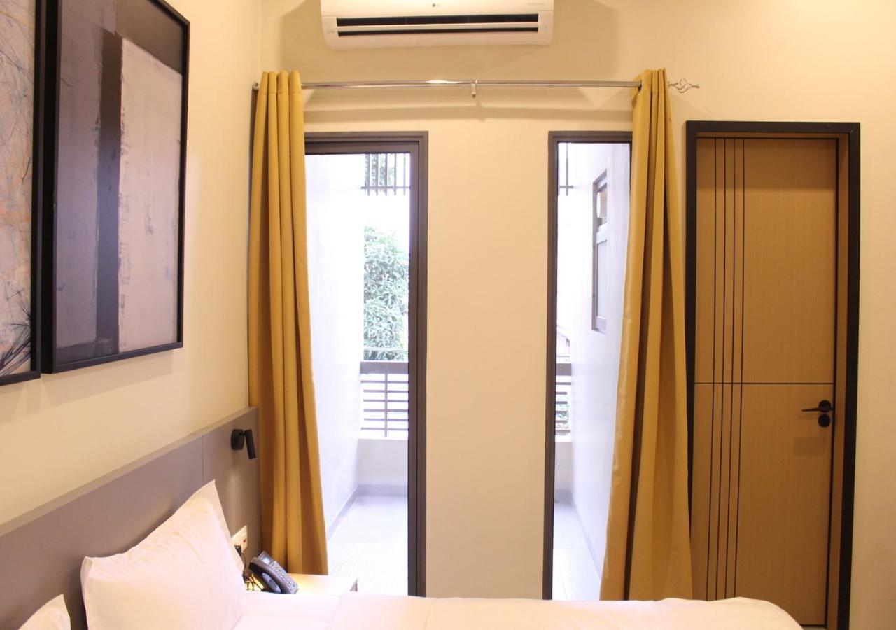 Ixoras Hotel Lemba 金沙萨 外观 照片