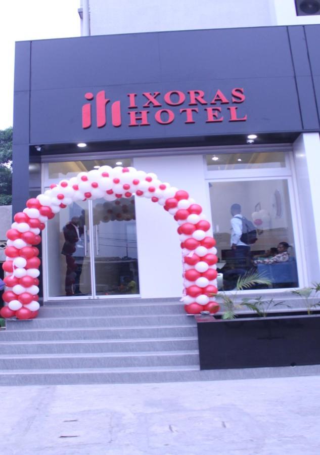 Ixoras Hotel Lemba 金沙萨 外观 照片