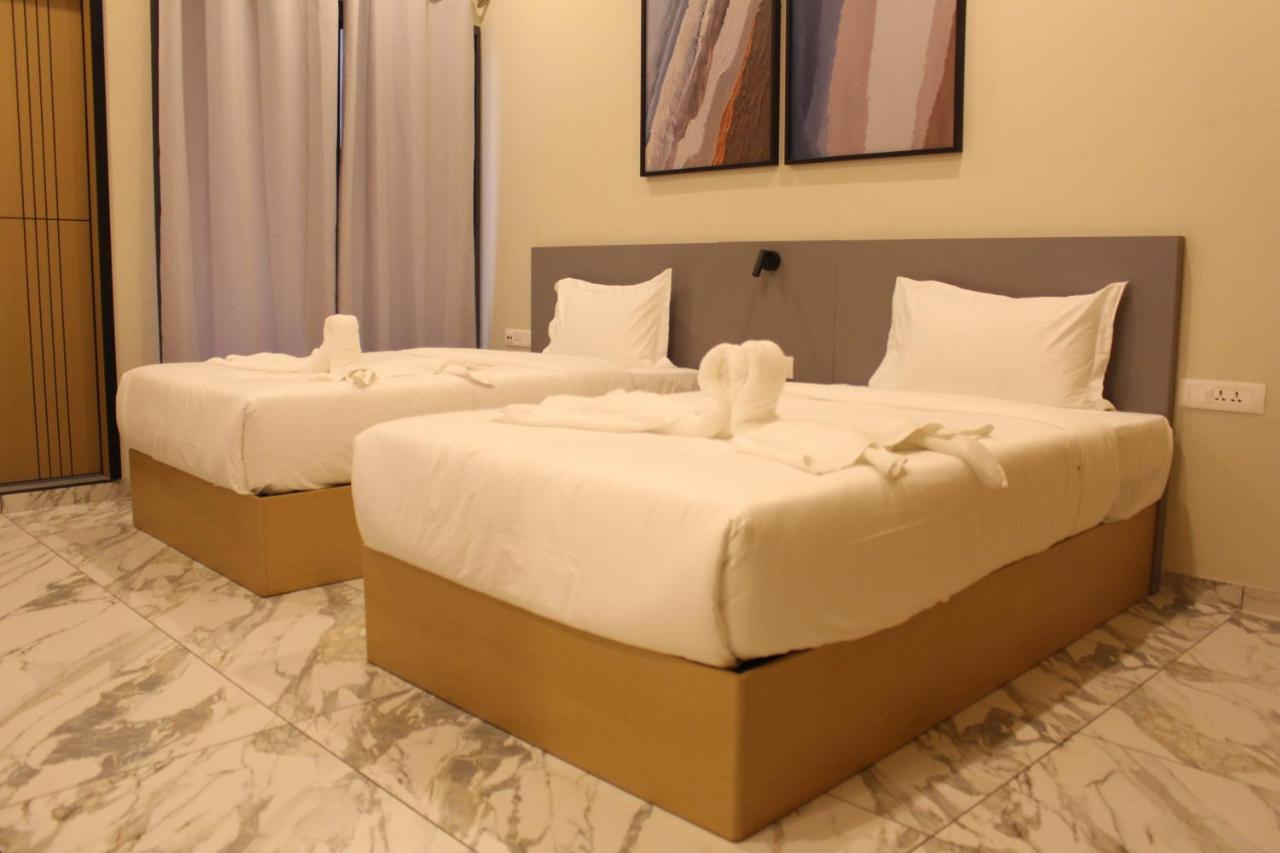 Ixoras Hotel Lemba 金沙萨 外观 照片