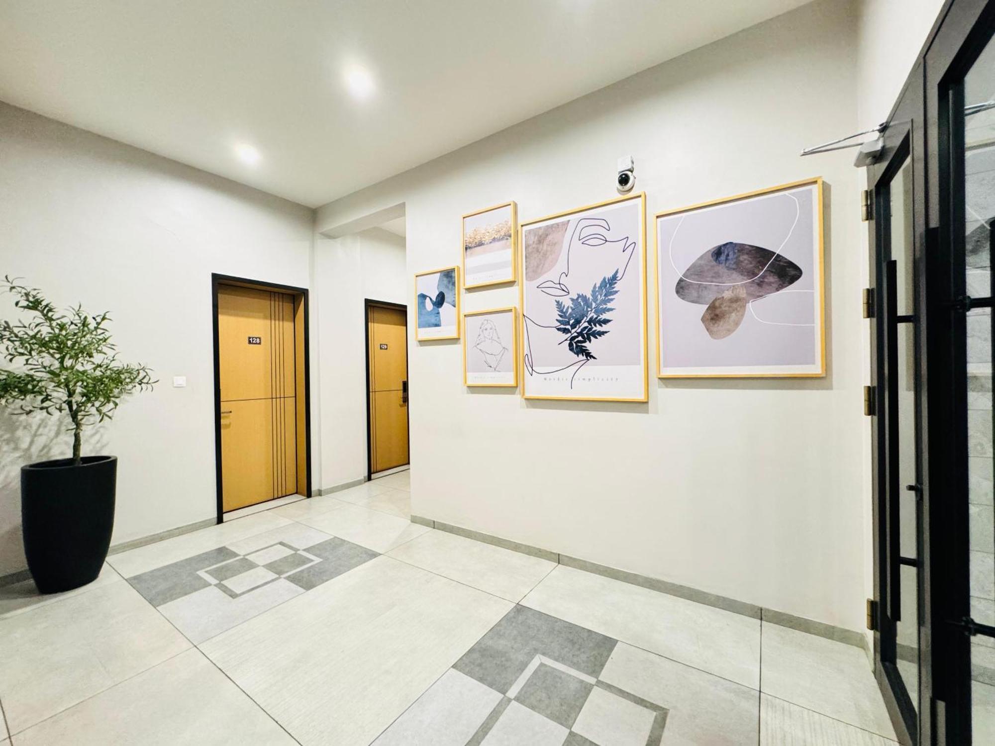 Ixoras Hotel Lemba 金沙萨 外观 照片
