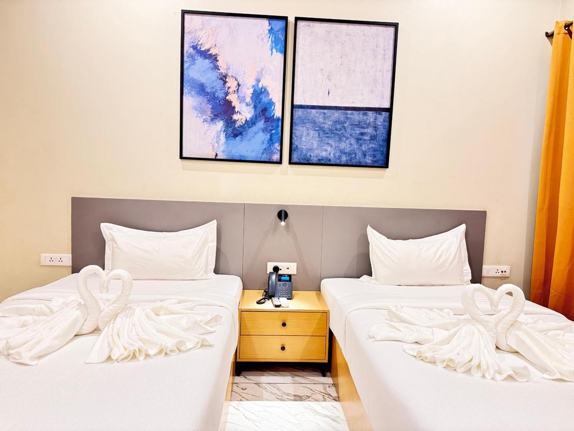 Ixoras Hotel Lemba 金沙萨 外观 照片