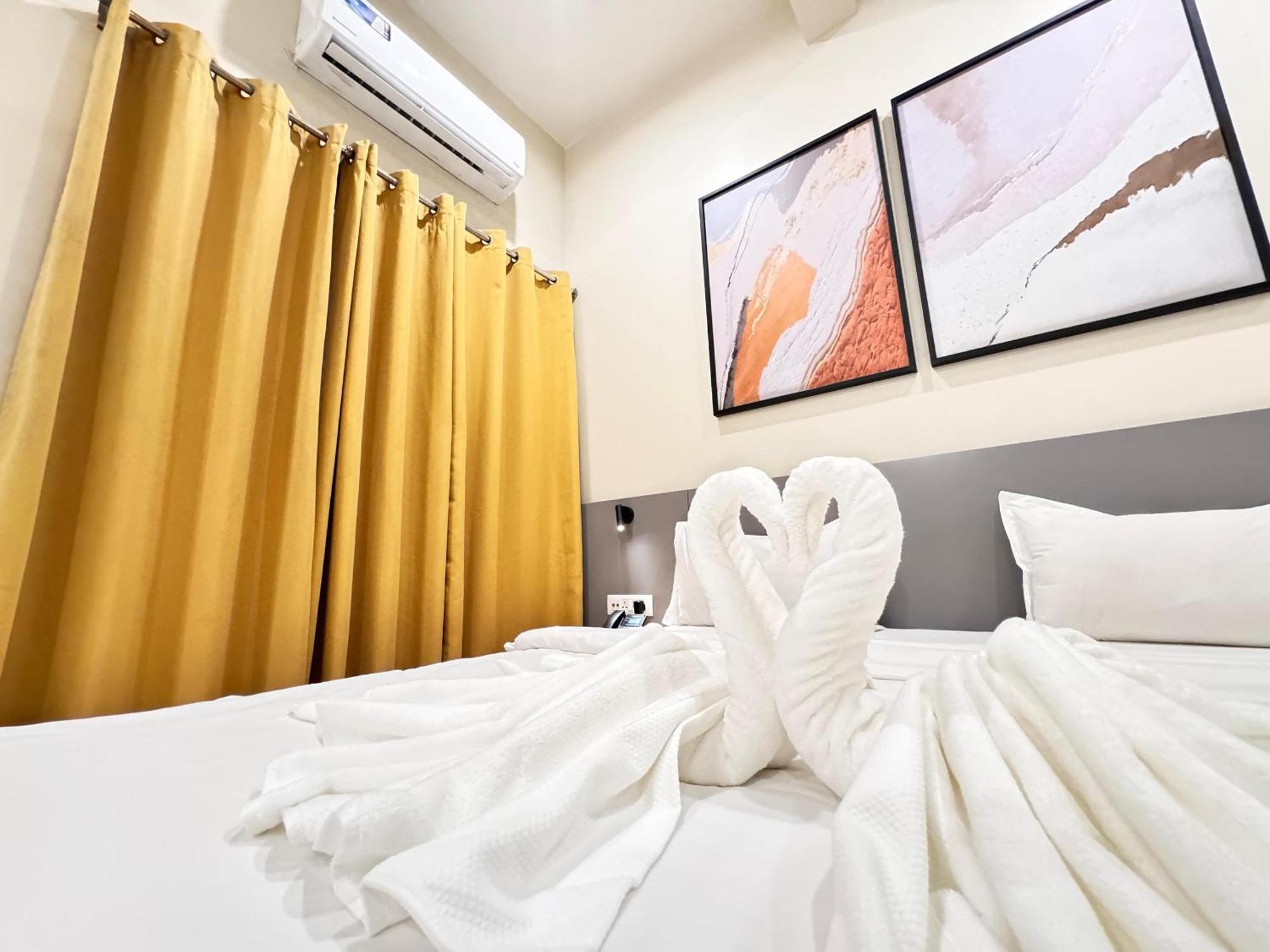 Ixoras Hotel Lemba 金沙萨 外观 照片