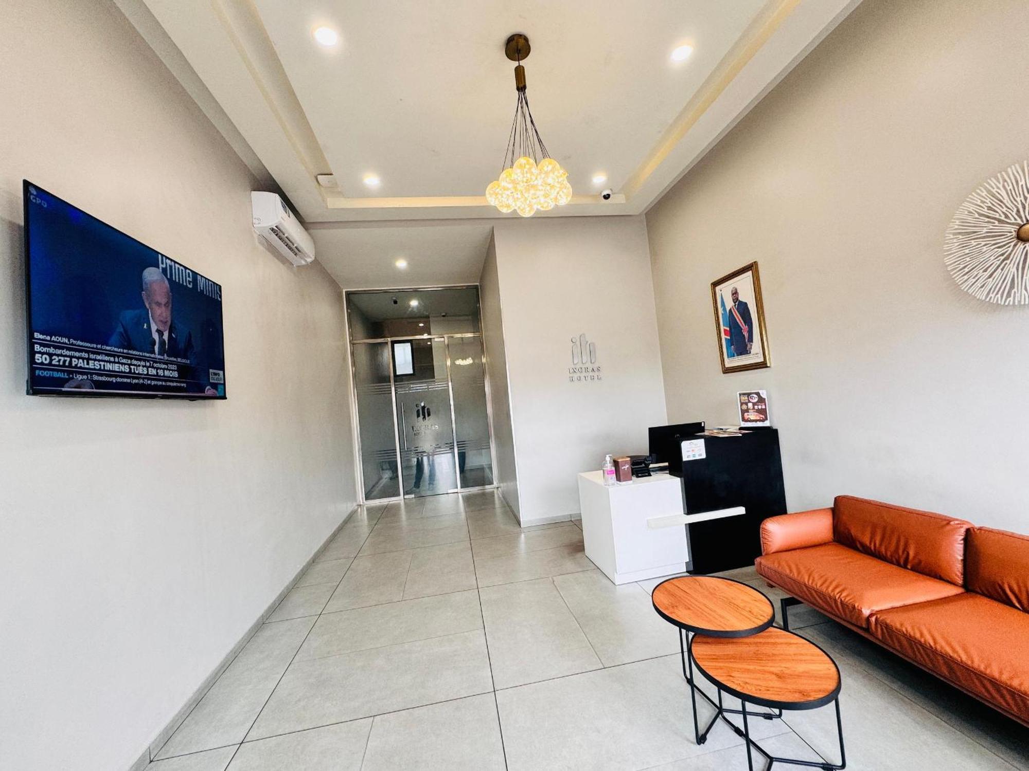 Ixoras Hotel Lemba 金沙萨 外观 照片
