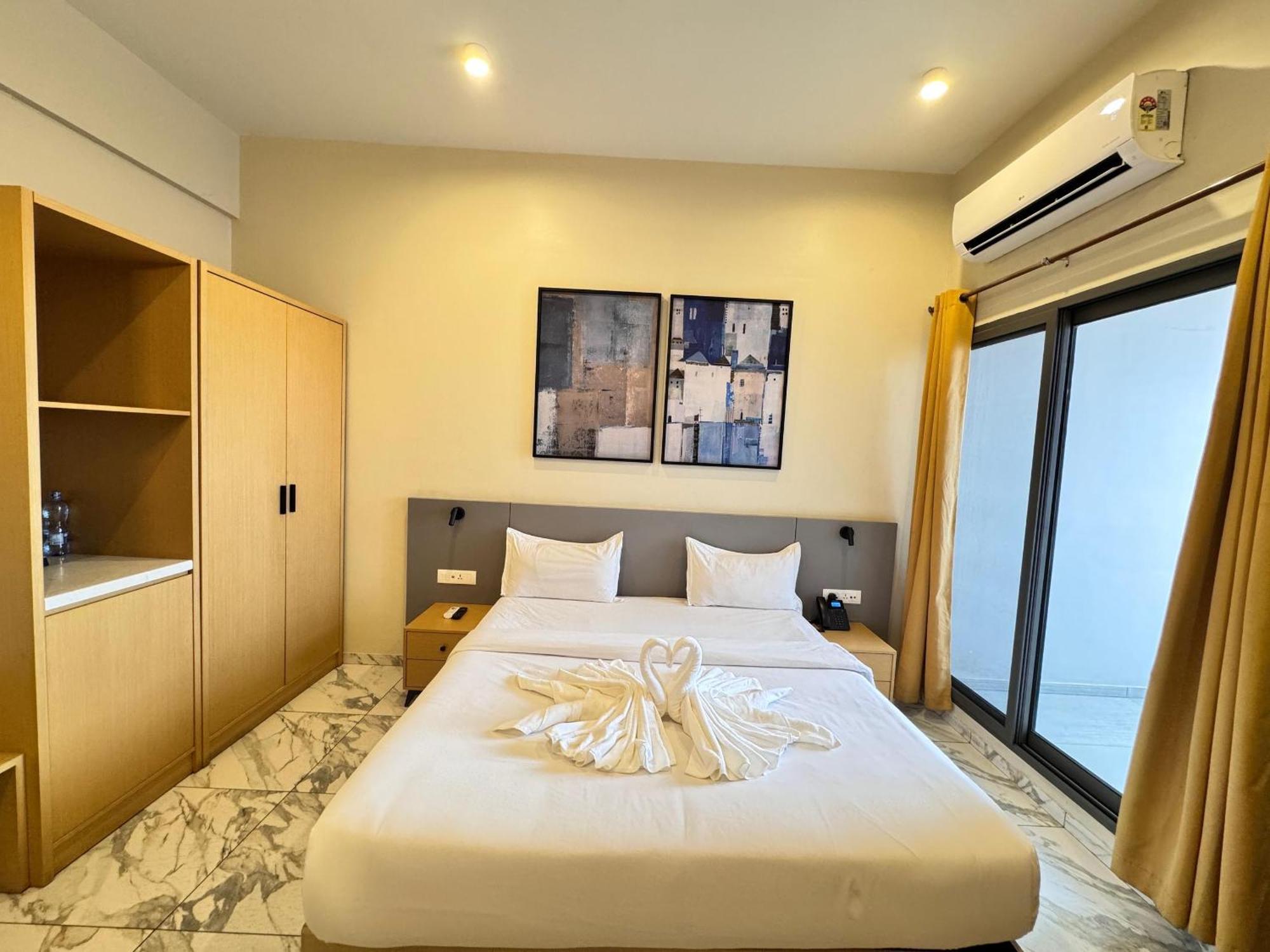 Ixoras Hotel Lemba 金沙萨 外观 照片