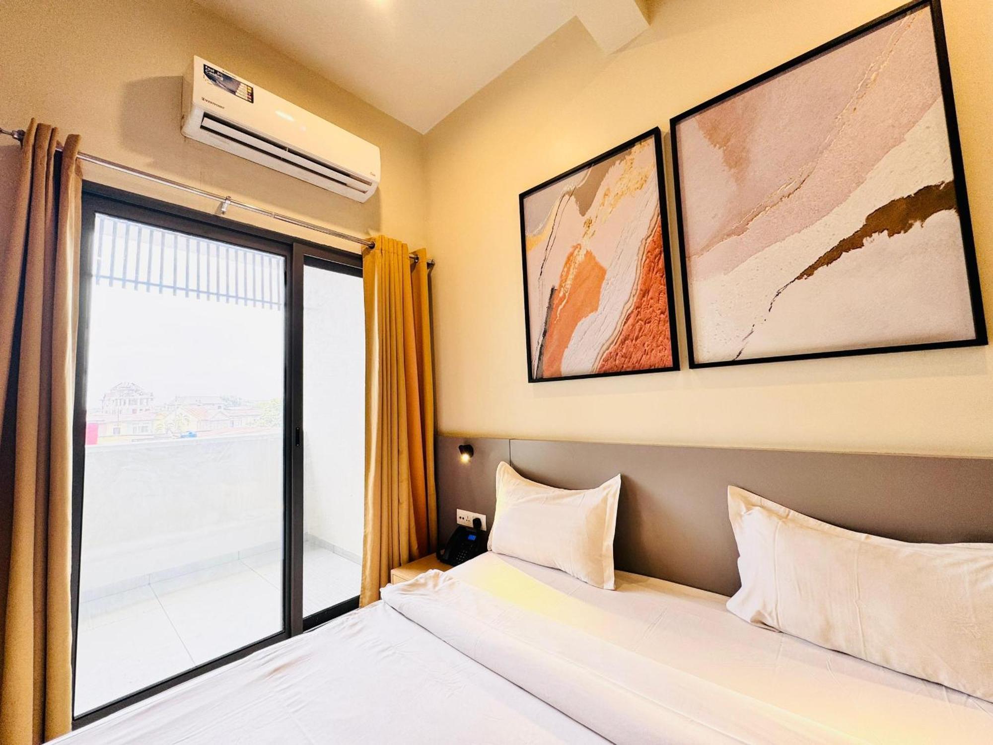 Ixoras Hotel Lemba 金沙萨 外观 照片